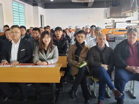 一堂别开生面的阿根廷牛肉青年厨师西餐