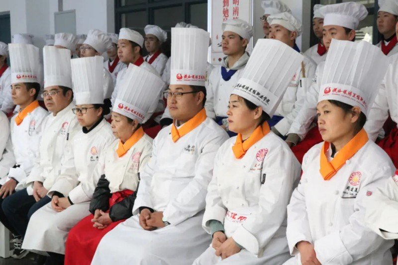 为加强校园安全管理