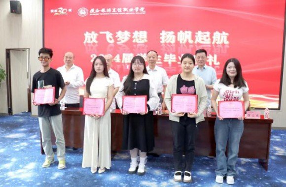 绽放三十载 奋进新时代 | 雕刻艺术展台