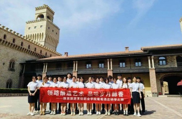 AI绘青春
