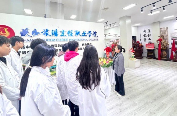 欢迎同学们平安归来